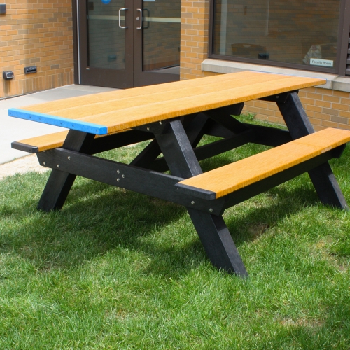 8-a-frame-table-ada