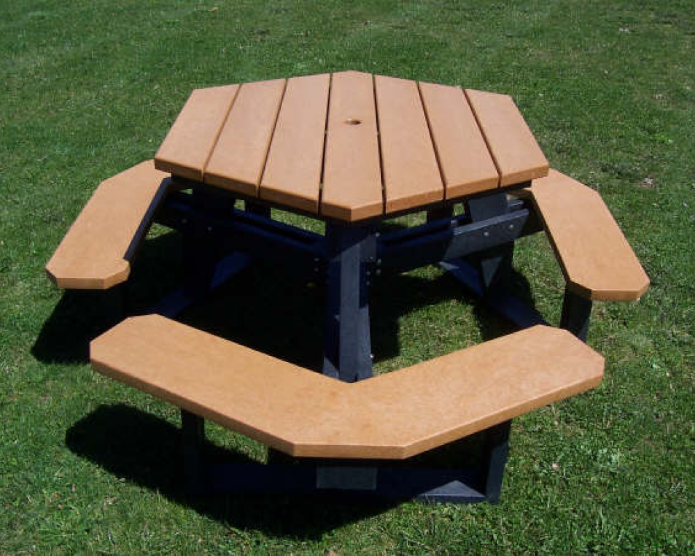 Hex Table - Cedar & Black